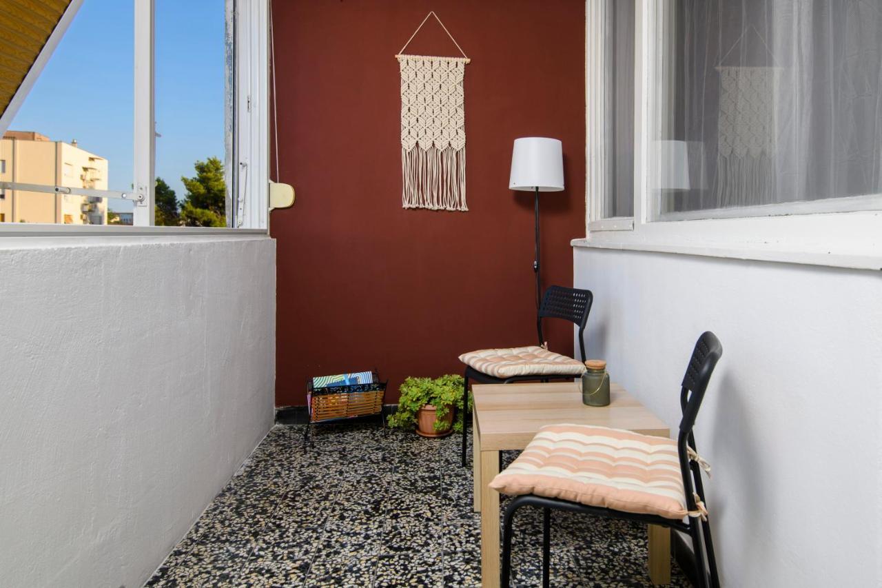 Green Door Split Exterior foto